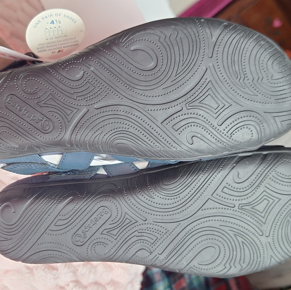 Sandles - Picture 4 of 4